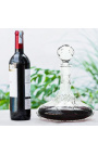 Decanter de cristal com padrões geométricos cortados à mão