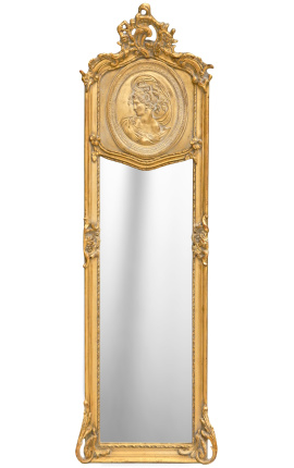 Zrcalna psiha pozlačena v slogu Ludvika XVI. z ženskim profilom