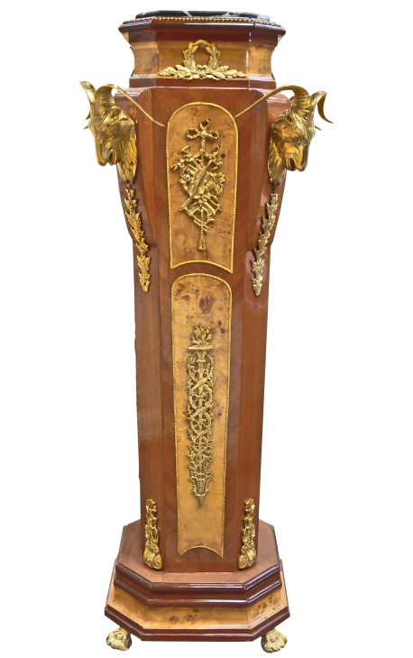 Columna de estilo Napoleón III con carneros y bronces de oro