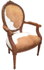 Fauteuil baroque de style Louis XV vraie peau de vache marron et bois brut