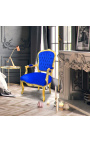 Barokke fauteuil van donkerblauw fluweel en goudhout in Lodewijk XV-stijl