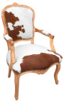 Fauteuil baroque de style Louis XV vraie peau de vache marron et bois naturel