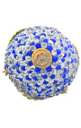 Lestenec s kroglicami modre barve in prozornim pihanim steklom z zlatim bronom