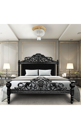 Łóżko w stylu barokowym z czarnej aksamitnej tkaniny z kryształkami i czarnego lakierowanego drewna.
