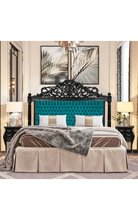 Изголовье кровати в стиле барокко из зеленого бархата и черного лакированного дерева.