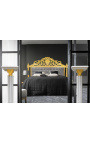 Изголовье кровати в стиле барокко серой бархатной тканью и золотым деревом
