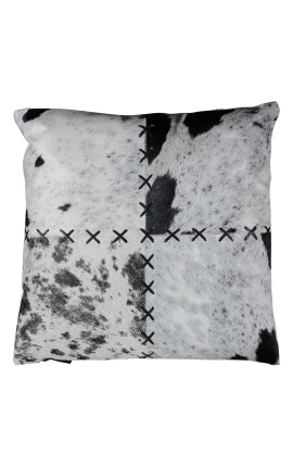 Rudos ir baltos karvės odos kvadratinė pagalvėlė su kryželiu 45 x 45