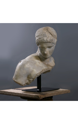 Grande escultura "Bust of Discophore" em suporte de metal preto