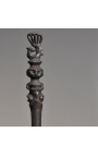 Primitivni štapić s Timora ručno izrezbaren u ebanovini