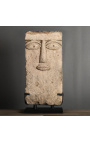 Velké ikonické "oči" stele