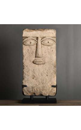 Stor ikonisk "eyebrow" stele