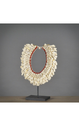 Collier blanc et rouge de Sumba (Indonésie) tissé à la main