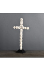Velké "Memento Mori" kříž v duchu Ossuary