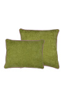 Coussin rectangulaire en velours couleur vert avec galon torsadé rose 35 x 45