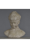 Terracotta sculptuur van een oude buste bij La Fillette