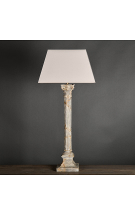 Sloupová lampa na Akropoli