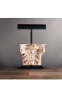 Lampe noire avec décor de chapiteau Corinthien