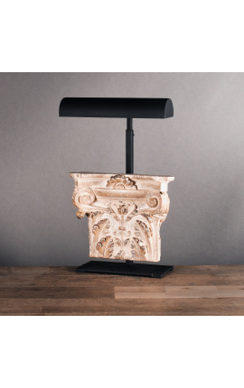 Lampe noire avec décor de chapiteau Corinthien