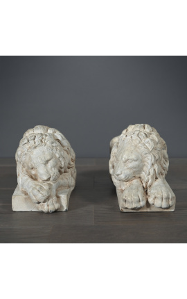 Fabuleuse sculpture d'une paire de lions Italiens