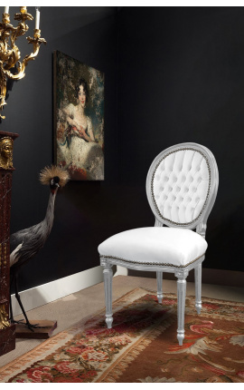 Cadira d&#039;estil Lluís XVI imitació de pell blanca i fusta platejada