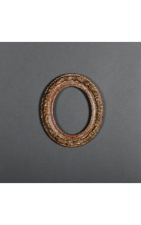 Moldura oval do século XVII