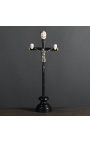 Crucifix (grootte L) "Memento Mori" in zwart hout, metaal en hoorn