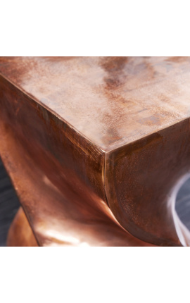 Zlatý oceľový príručný stolík s krúteným efektom