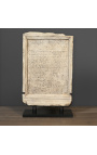 Didelė romėnų stela iš skulptūrinio smiltainio