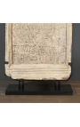 Stor romersk stele i skulptureret sandsten