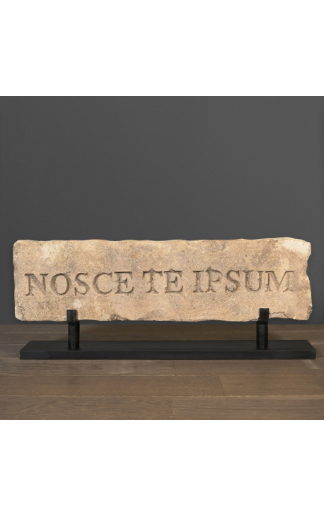 Grande stele romana "Nosce Te Ipsumen" in arenaria scolpita