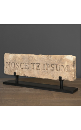 Gran estela romana &quot;Nosce Te Ipsumen&quot; en pedra sorrenca esculpida