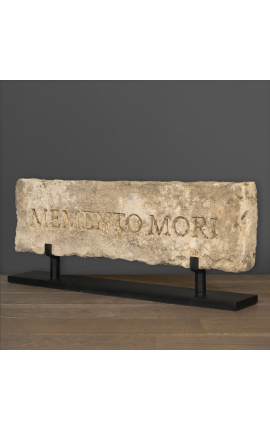 Grande estela romana &quot;Memento Mori&quot; em arenito esculpido