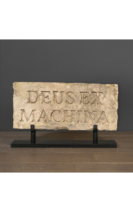 Grote Romeinse Stele "De God Ex Machina" in de carved sandstone