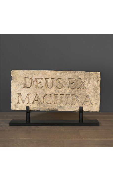 Gran estela romana "Deus Ex Machina" en pedra sorrenca esculpida