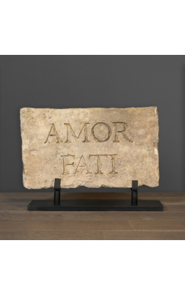 Grande stèle Romaine "Amor Fati" en pierre de sable sculpté