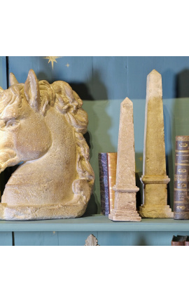 Obelisk en piedra de arena de 40 cm tamaño M