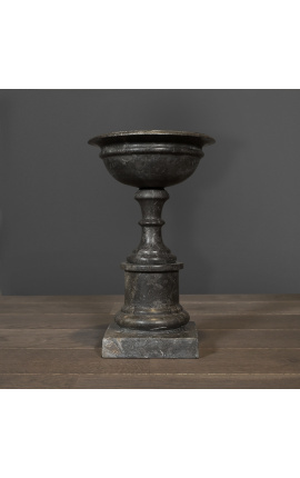 Coppa montata su piedistallo in marmo nero del XVIII secolo