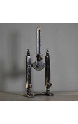 Cavaliere in stile fiammingo in legno nero patinato