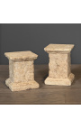 Conjunto de 3 pedestais de arenito estilo século XIX