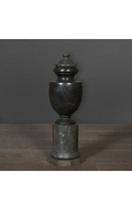 Urna de mármore preto do século XVIII