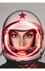 Zidna umjetnost s aluminijumskim neonom "Svemirska djevojka" LV crvena - moguće 3 veličine