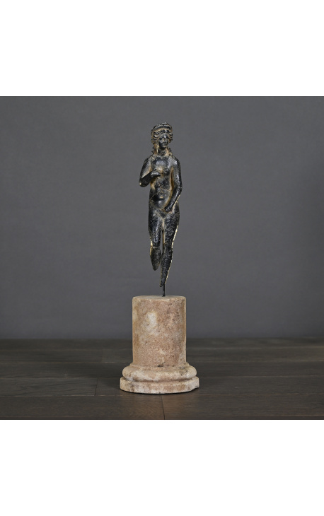 Gran escultura "Venus romana" en un soporte de piedra arenisca