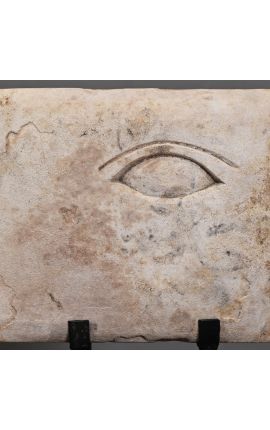 Sabbia stele Chypriote su base nera &quot;Pregiudiziale&quot;