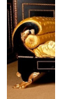 Cama estilo império em tecido acetinado dourado e madeira lacada preta