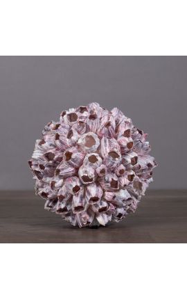 Sphère de coquillages réalisée en mosaïque de Balanes