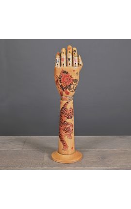 Braccio tatuato articolato in legno stile totem "shōbōshi (Dupliqué)