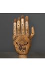 Main articulé tatoué en bois – façon totem « Esotérisme »