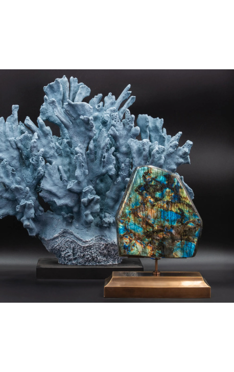 Carved Labradorite blokk a brass standon - 1