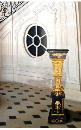 Colonna quadrata (guaina) in marmo nero stile Impero con bronzo 