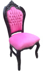 Barokkityylinen rokokootyylinen tuoli vaaleanpunaista samettia ja mustaa puuta